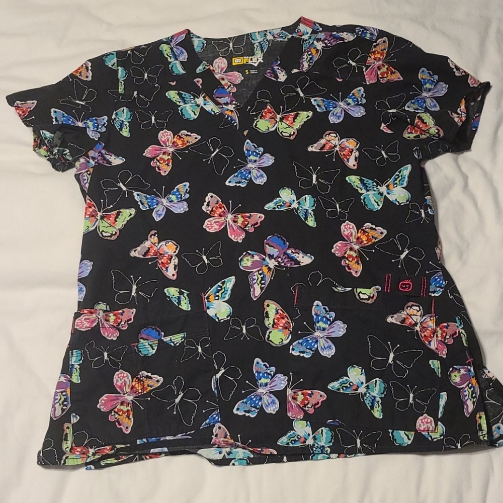 Wonder Wink scrub top